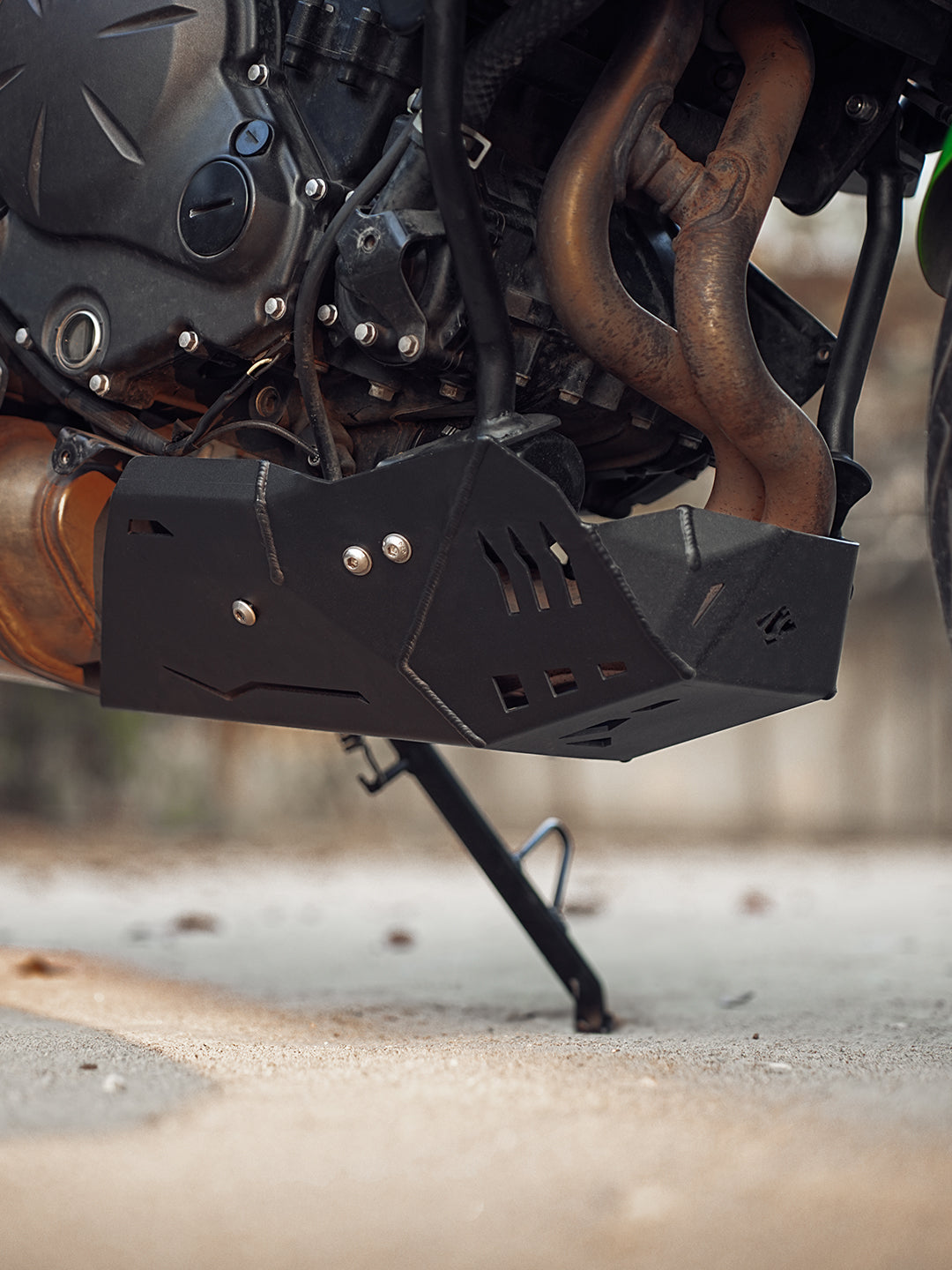 Legundary Kawasaki Versys 650 Vambrace Bash Plate Black