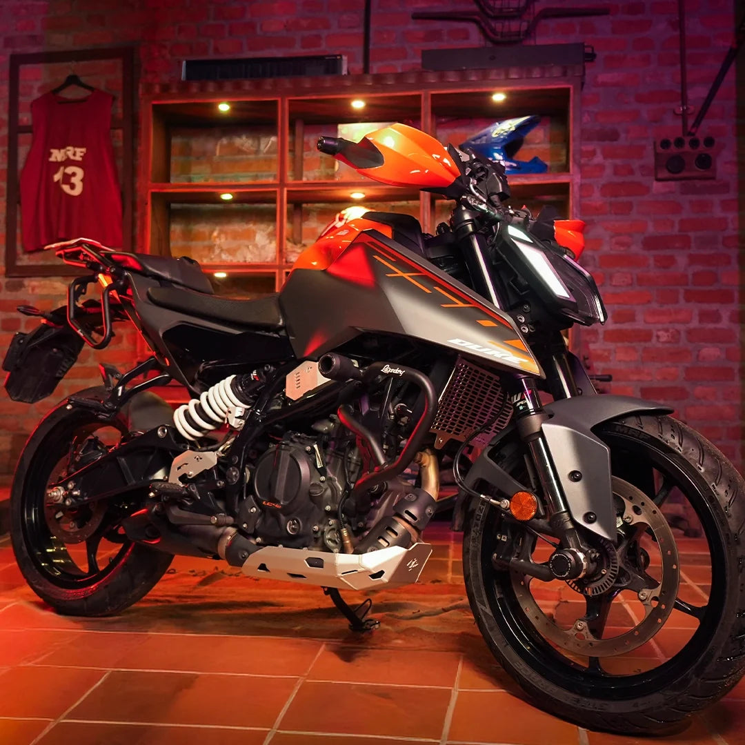 KTM DUKE 390 GEN 3 /250 GEN 3 DEFENDER CRASH GUARD BLACK