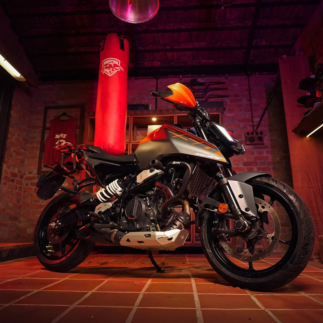 KTM DUKE 390 GEN 3 /250 GEN 3 DEFENDER CRASH GUARD BLACK