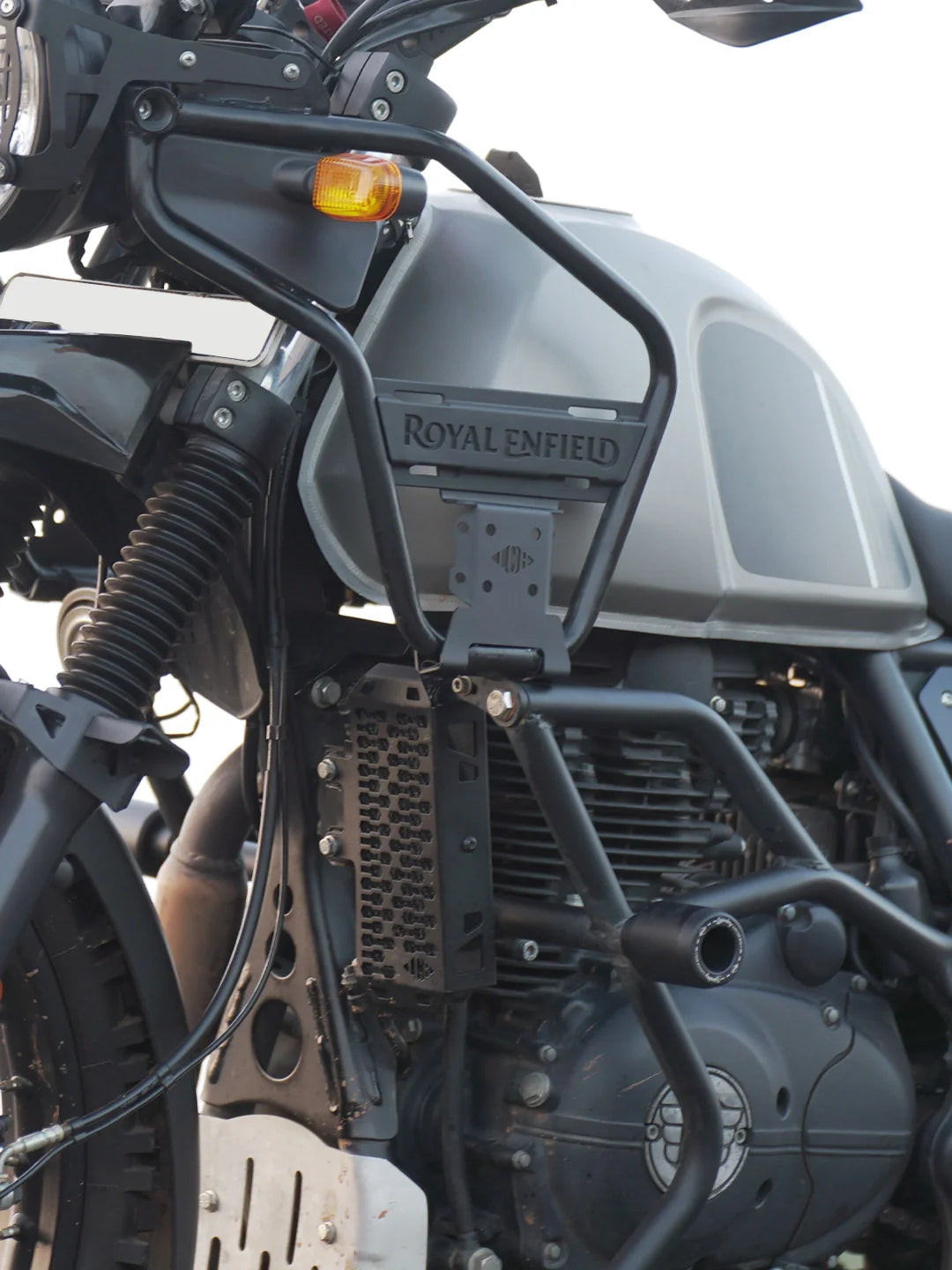 Legundary Himalayan Jerrycan Mount BS4