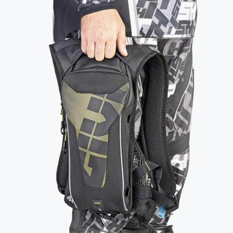 GIVI GRT719V Rucksack with Camelback Pack