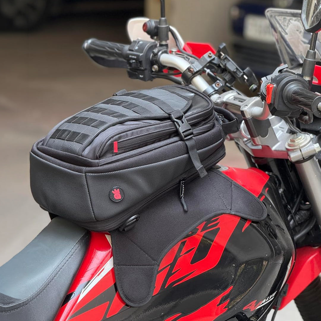 RiderZone Mustang Magnetic Motorcycle Tank Bag