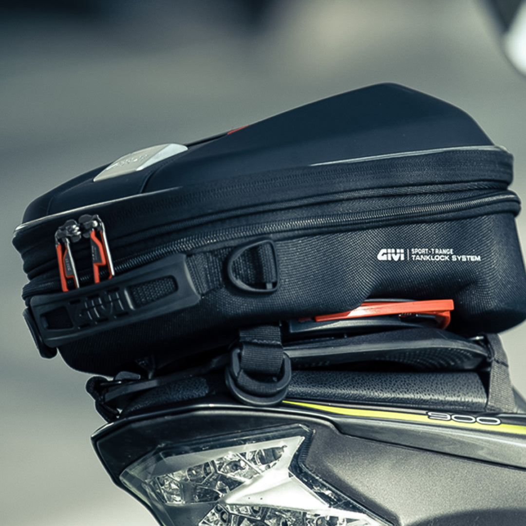 GIVI ST610 Thermoformed Saddle Tank Bag