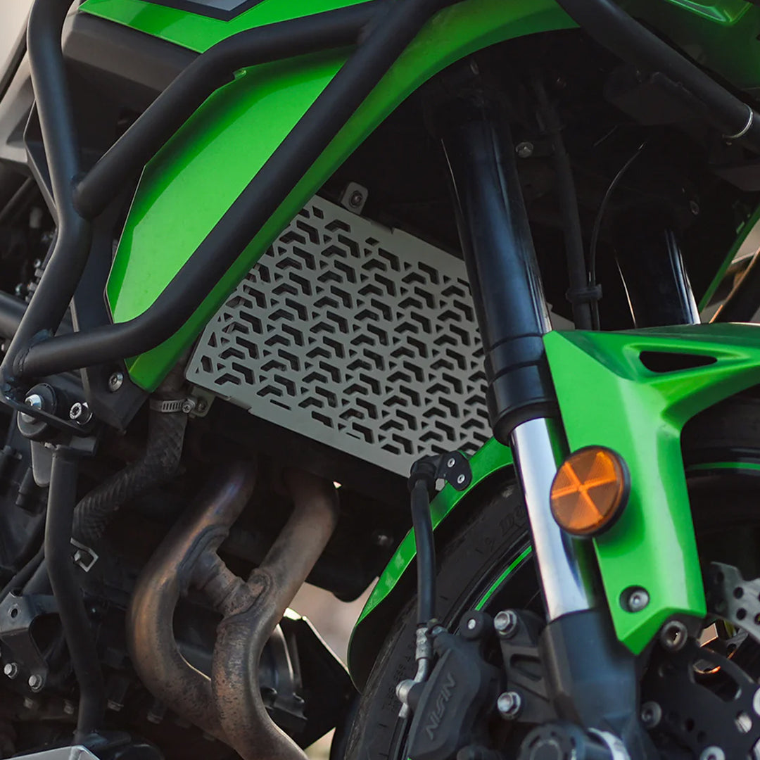 Legundary Kawasaki Versys 650 Vector Radiator Grill Silver