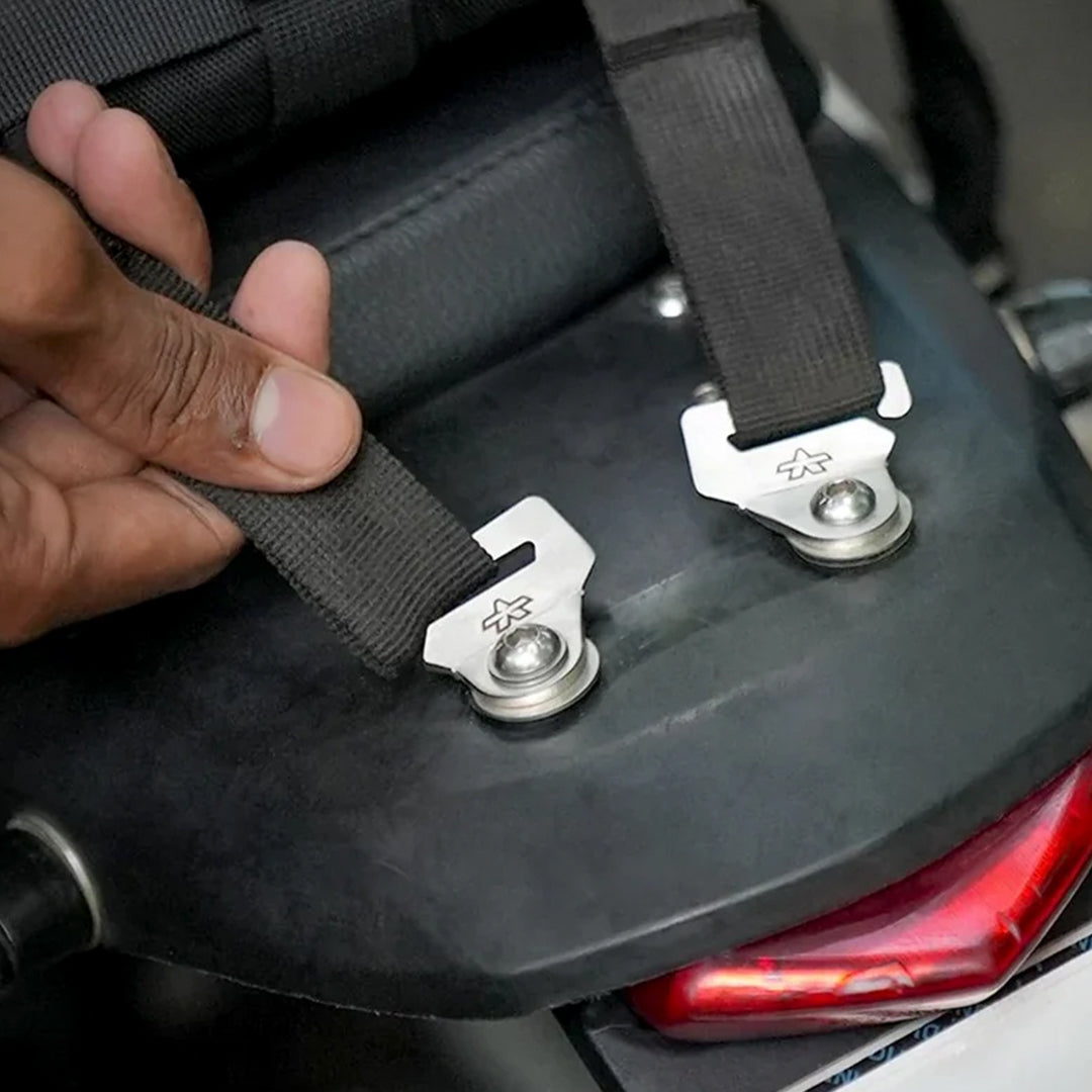 ViaTerra Quick Release Strap Hook Set Silver