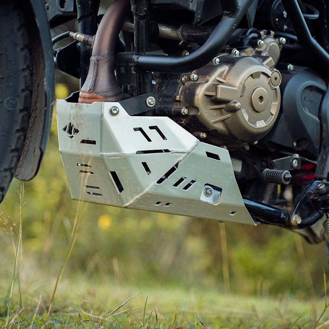 Legundary Hero Xpulse 210 Vambrace Bash Plate Silver