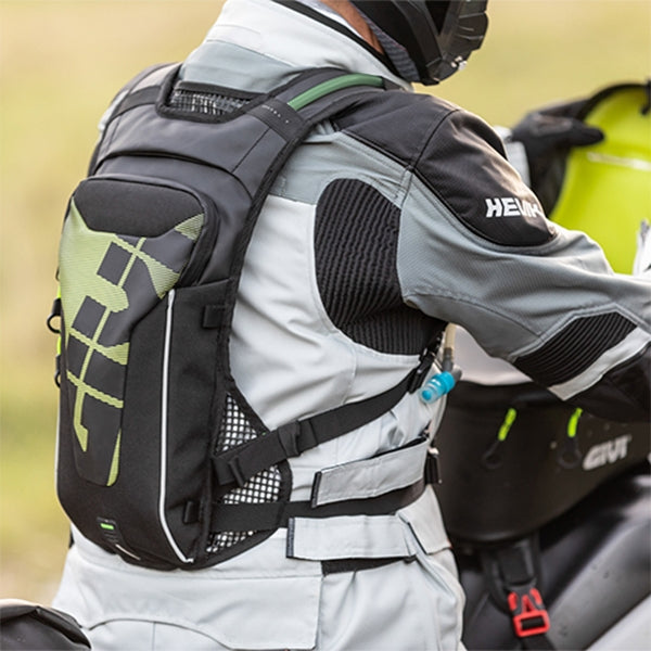 GIVI GRT719V Rucksack with Camelback Pack